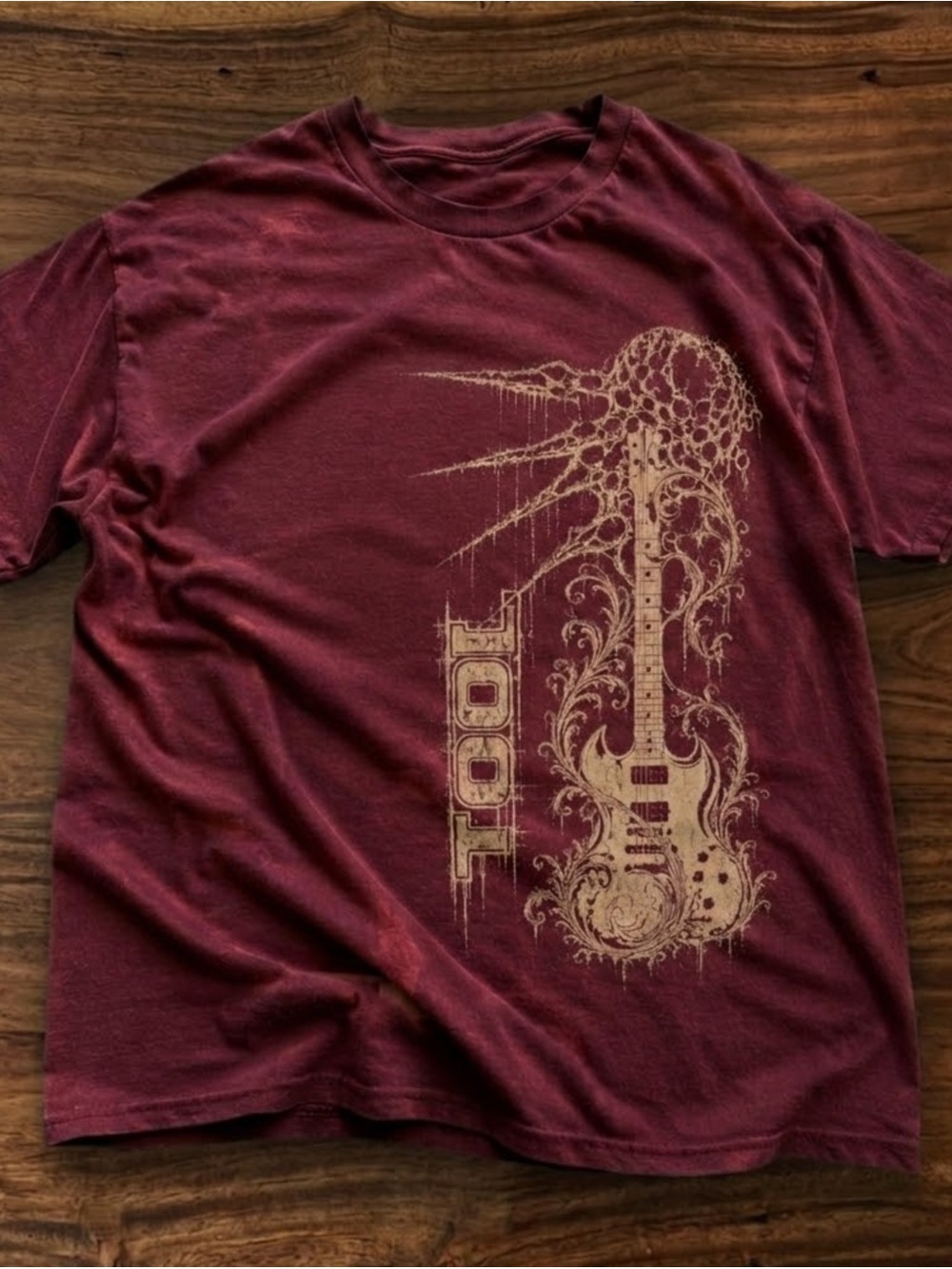 Gildan Men's Maroon Graphic Guitar T-Shirt